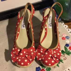 American Eagle red polka dot platform espadrilles